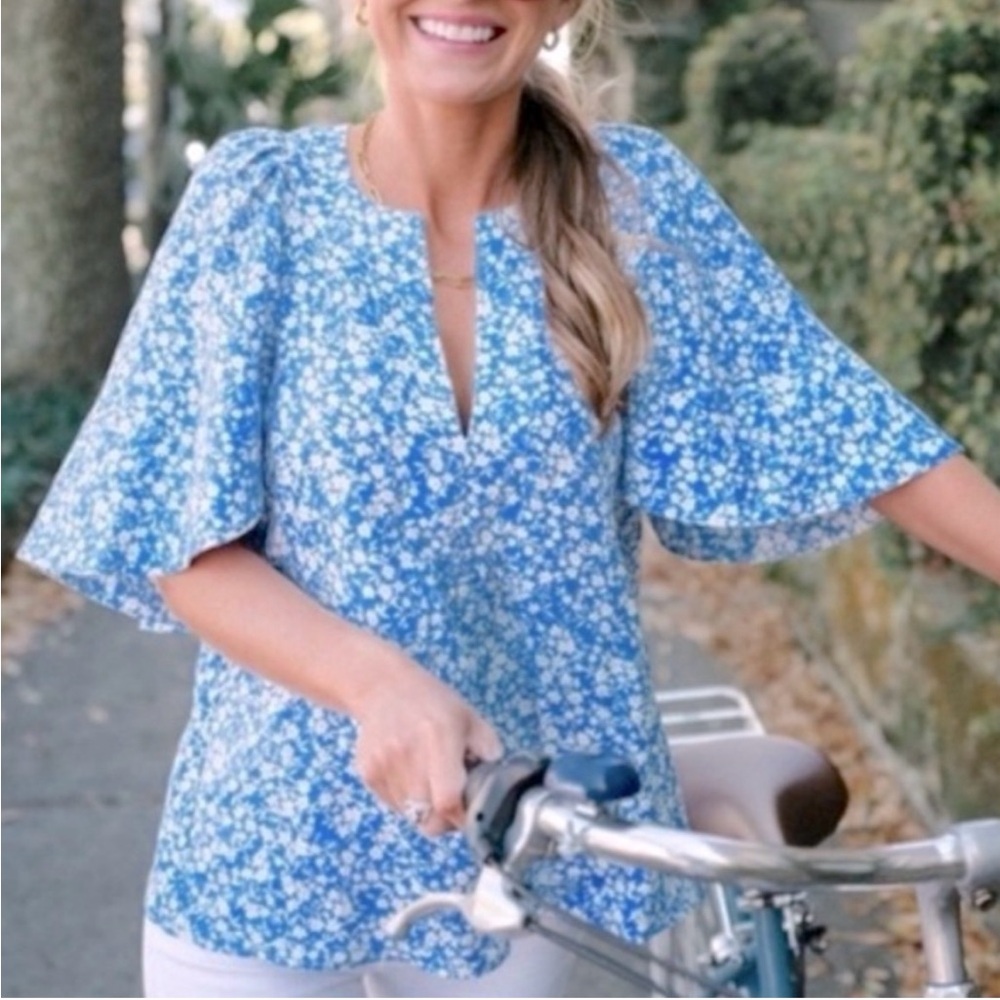 Tuckernuck Blue and White Floral Blouse